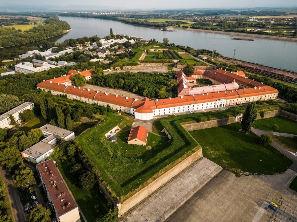 Fortress of Komárno: A Habsburg Frontier Fortress in Slovakia 2 Fortress of Komárno