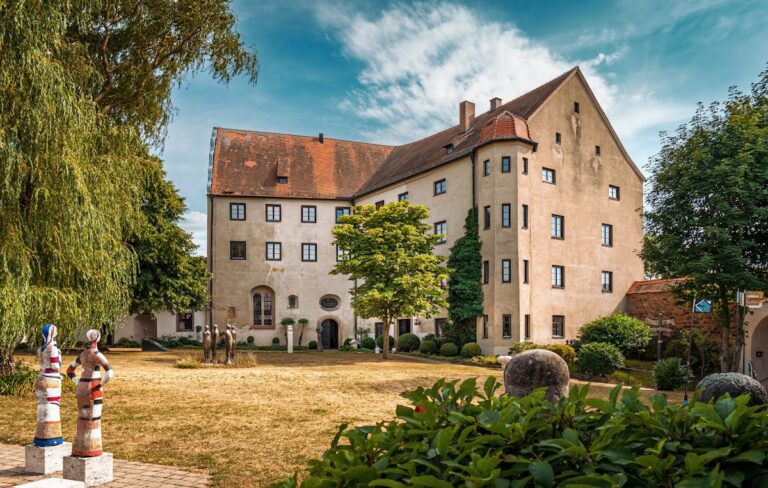 Burg Spielberg: A Medieval Hill Castle in Germany