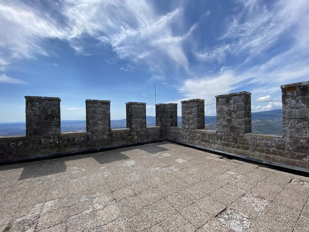 Rocca di Radicofani: A Medieval Fortress and Bastioned Stronghold in Italy 3 Rocca di Radicofani