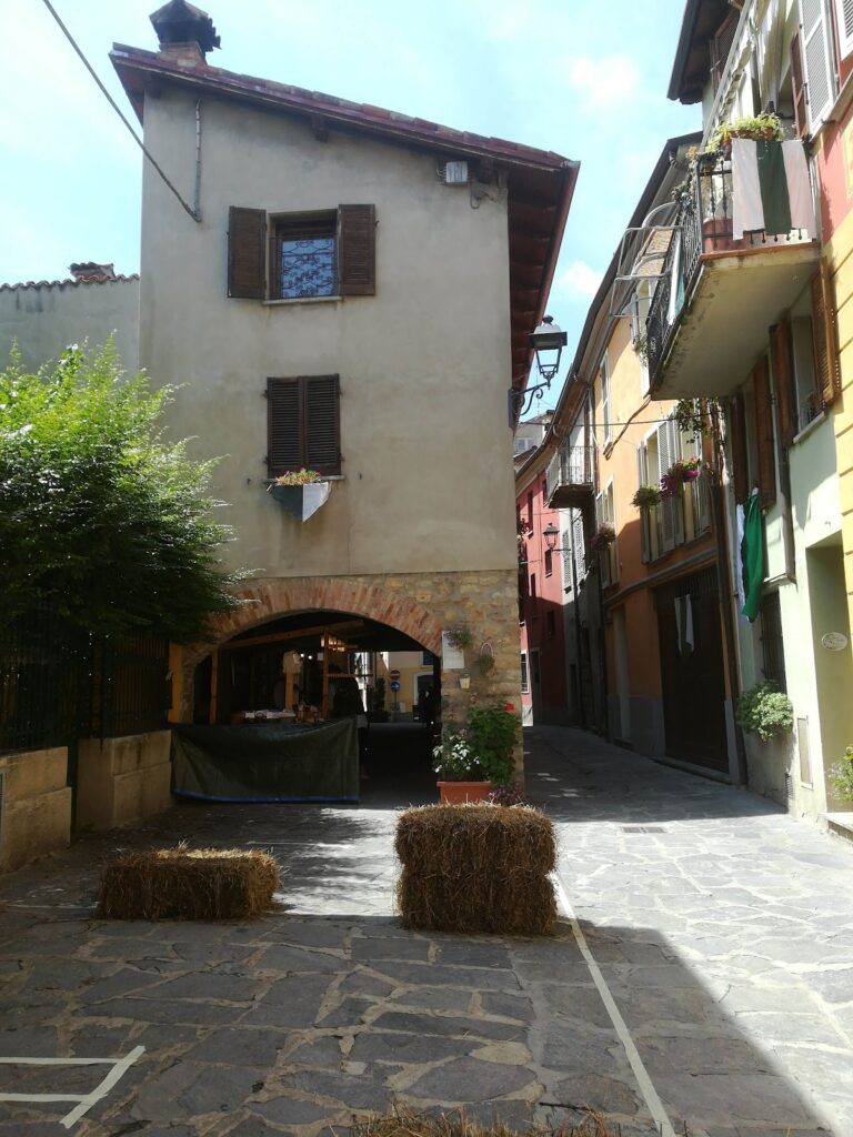 Malaspina Castle: A Medieval Architectural Complex in Varzi, Italy 3 Malaspina Castle