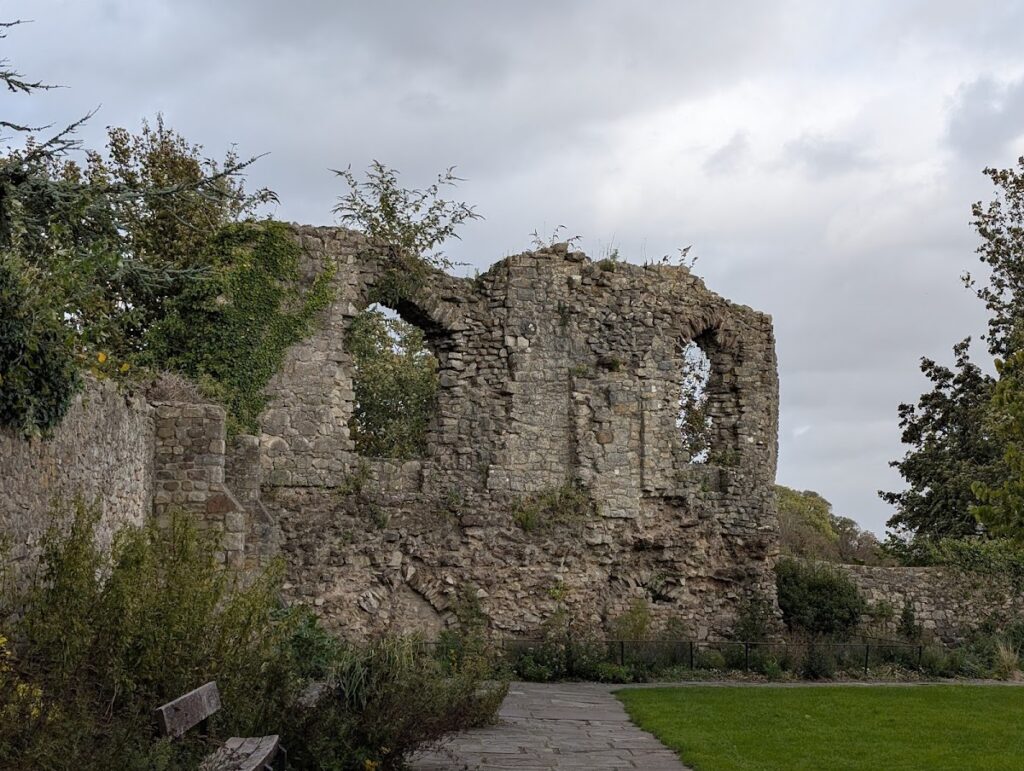 Bishop's Palace: The Medieval Residence of the Bishops of Llandaff 2 Bishop's Palace
