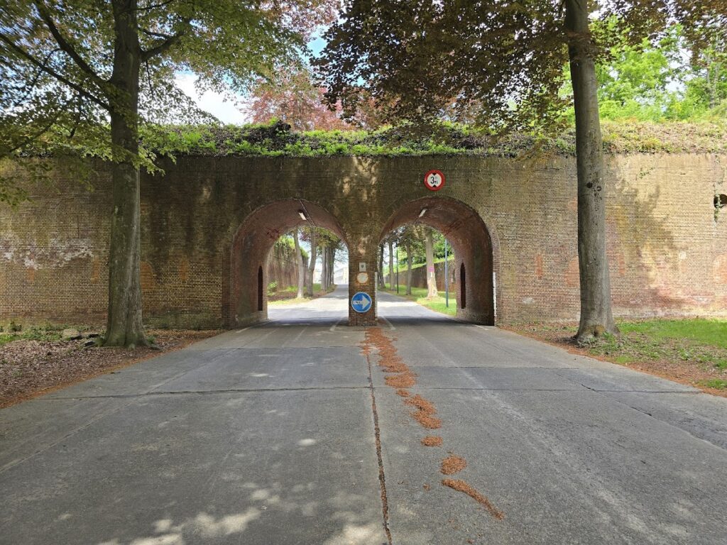 Fortifications of Diest: A Nineteenth-Century Core Fortress in Belgium 2 Fortifications of Diest