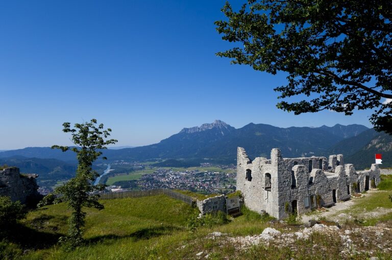 Festung Schlosskopf: An Early Modern Fortress Above Reutte