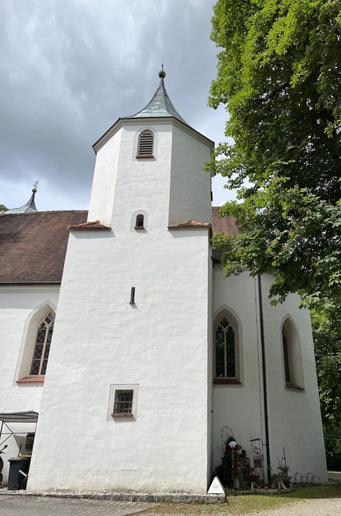 Schloss Leonsberg: A Medieval Castle and Bavarian Palace in Germany 1 Schloss Leonsberg