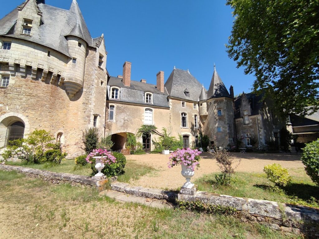 Château de Bazouges: A Former Fortress and Renaissance Residence in France 2 Château de Bazouges