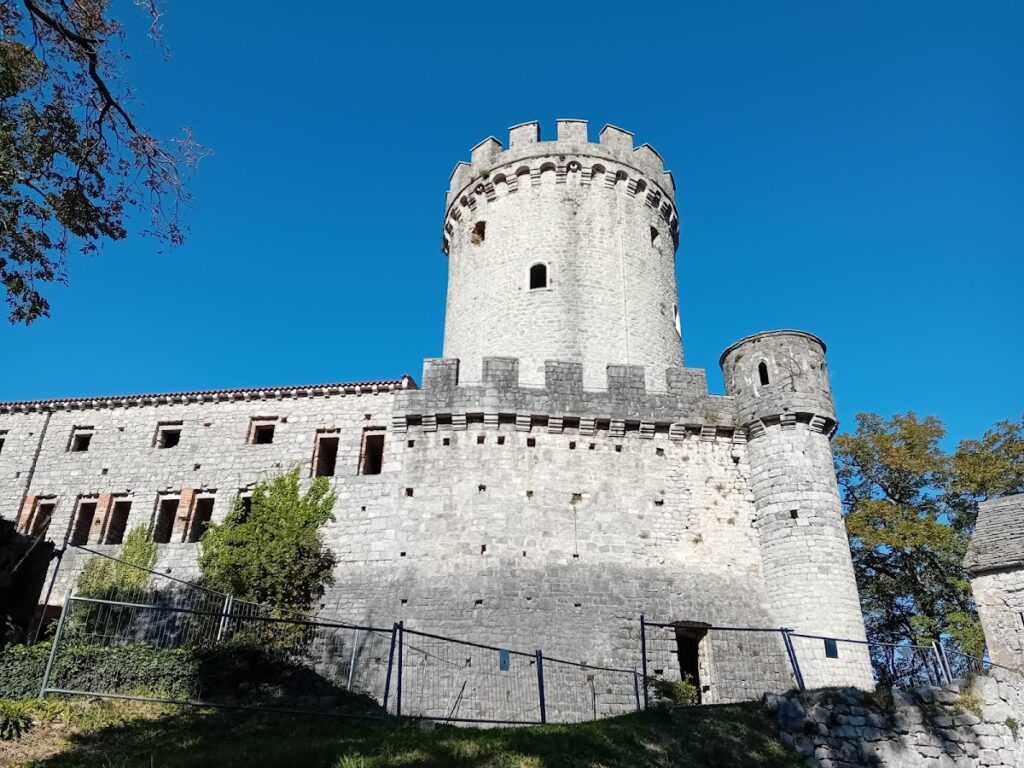 Branik Castle: A Medieval Fortress and Baroque Residence in Slovenia 3 Branik Castle