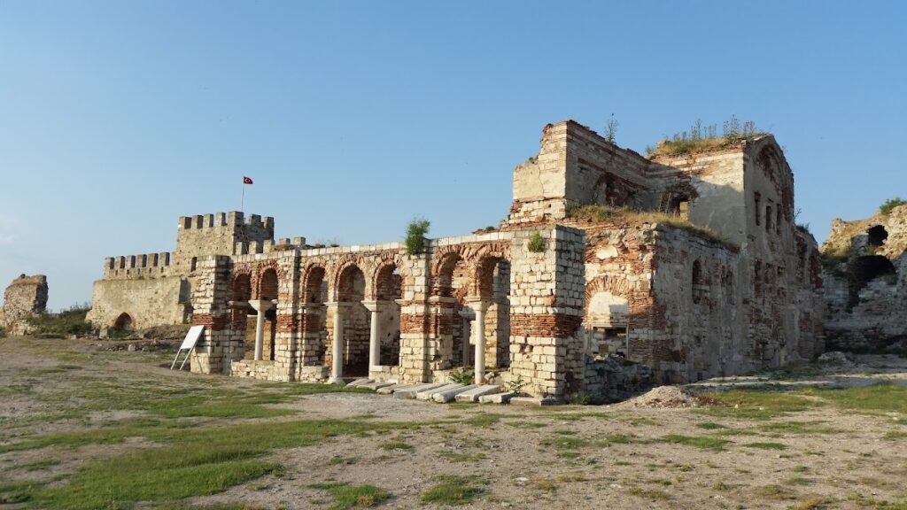 Enez Castle: An Ancient Fortress on Türkiye’s Aegean Coast 2 Enez Castle