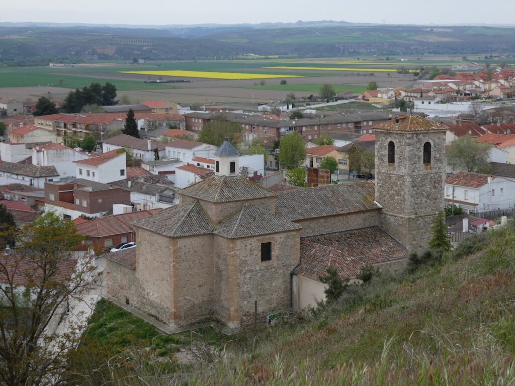 Castle of Fuentidueña de Tajo: Medieval Fortress and Palatial Residence 2 Castle of Fuentidueña de Tajo