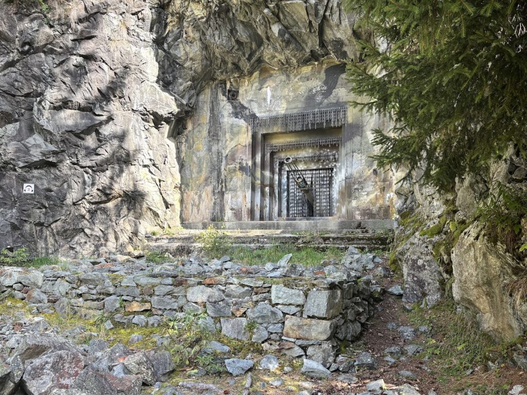 Festung Crestawald: A Swiss Alpine Artillery Fortress 2 Festung Crestawald