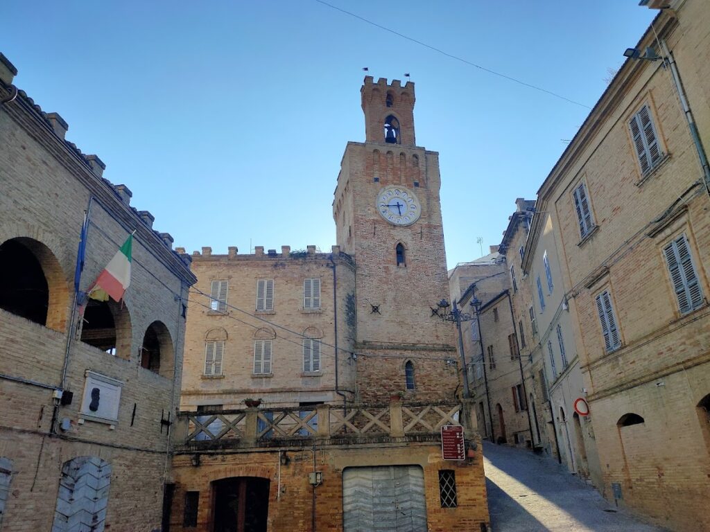 Medieval Fortress of Acquaviva Picena: A Restored Renaissance-Modified Stronghold 5 Fortezza medievale