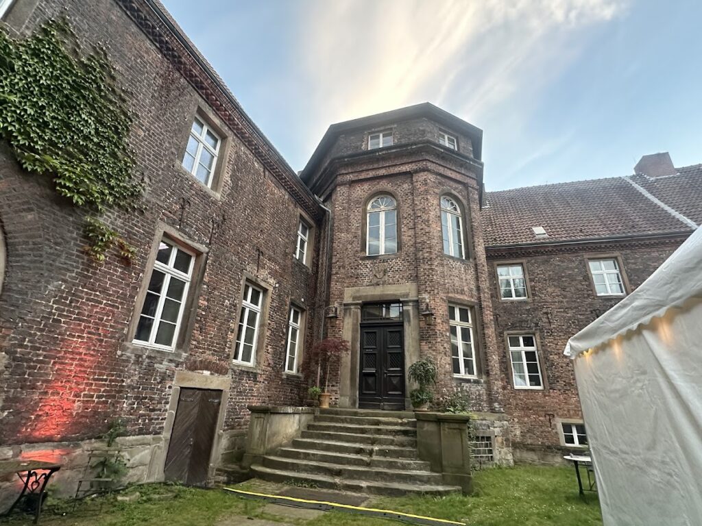 Bladenhorst Castle