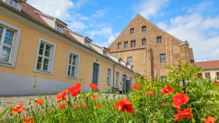 Burg Beeskow: A Moated Castle and Cultural Center in Germany