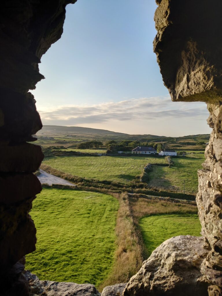 Ballycarbery Castle: A Sixteenth-Century McCarthy Stronghold in Ireland 3 Ballycarbery Castle