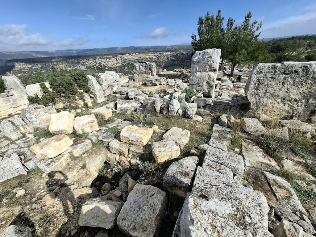 Meydancık Castle: A Fortified Settlement in Rough Cilicia 1 Meydancık Castle
