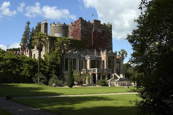Huntington Castle: A Fortified Tower House and Historic Estate in Ireland