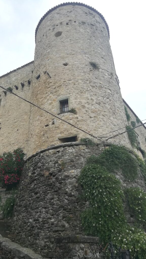 Castello di Bastia: A Renaissance Fortification in Italy 1 Castello di Bastia