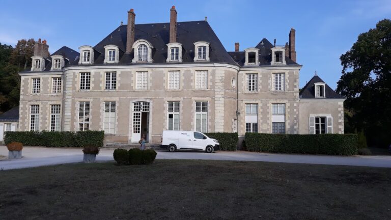 Château de la Bretauche: A Classical Château in Chécy, France