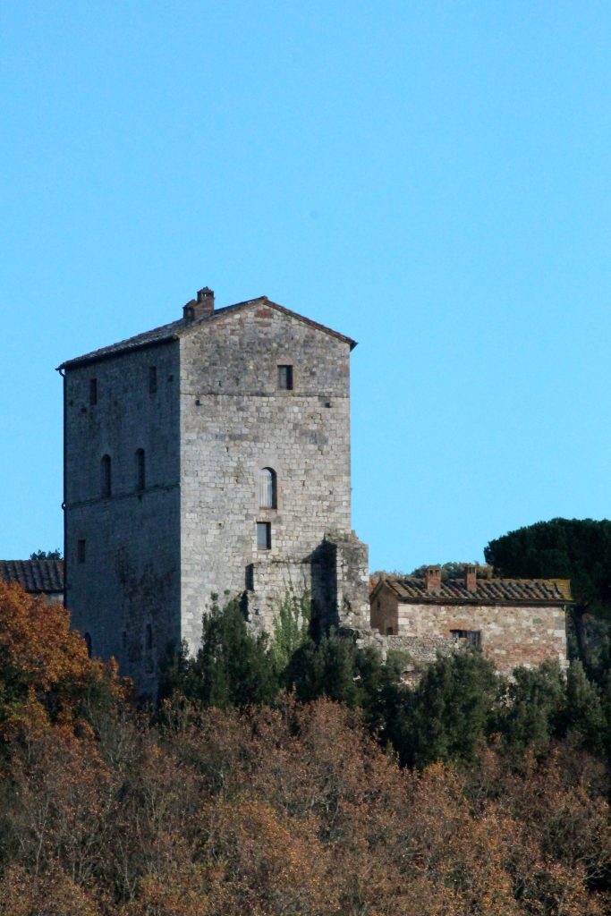 Castello di Montarrenti: A Medieval Mining Castle in Italy 1 Castello di Montarrenti