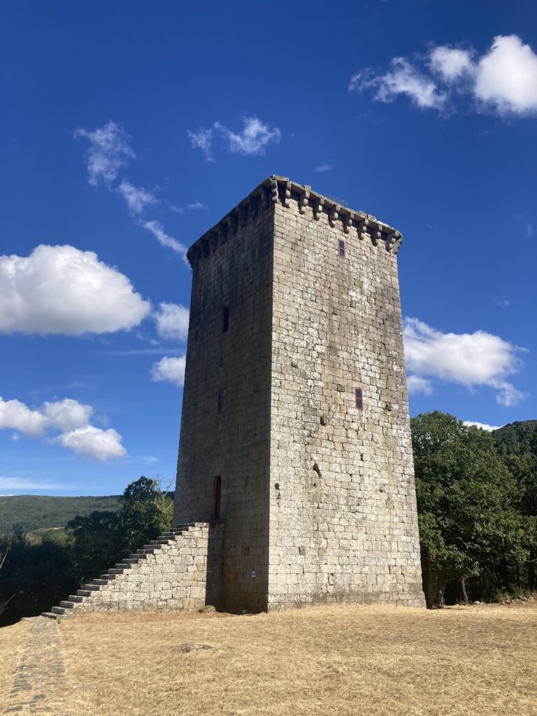 Tower of Fírbeda: A Medieval Fortification in Ourense, Spain