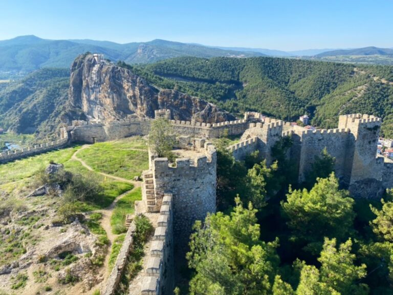 Boyabat Castle: A Historic Fortress Overlooking the Gökırmak Valley