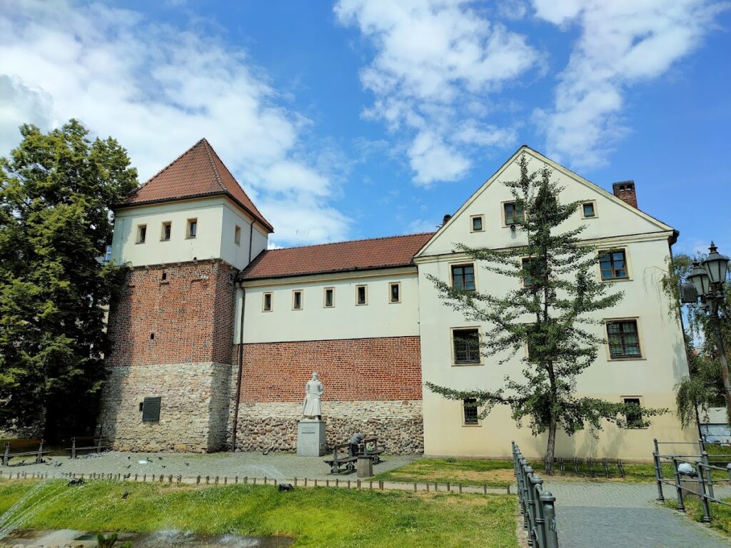 Gliwice Castle: A Medieval Defensive and Museum Building in Poland 1 Gliwice Castle