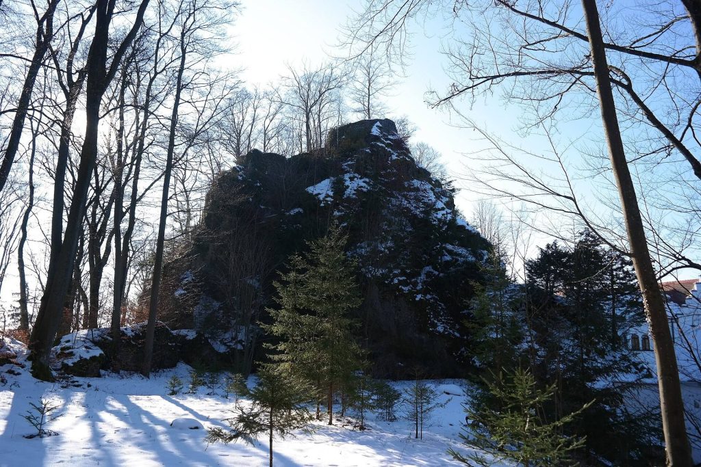 Burg Neidstein: A Medieval Hilltop Castle Ruin in Germany 2 Burg Neidstein