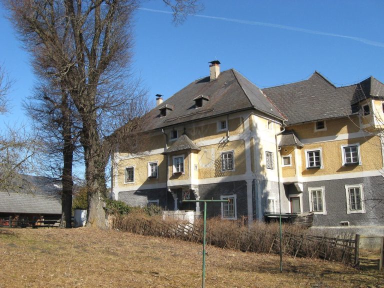 Admontbichl Castle: An Abbey Estate and Former District Court in Austria