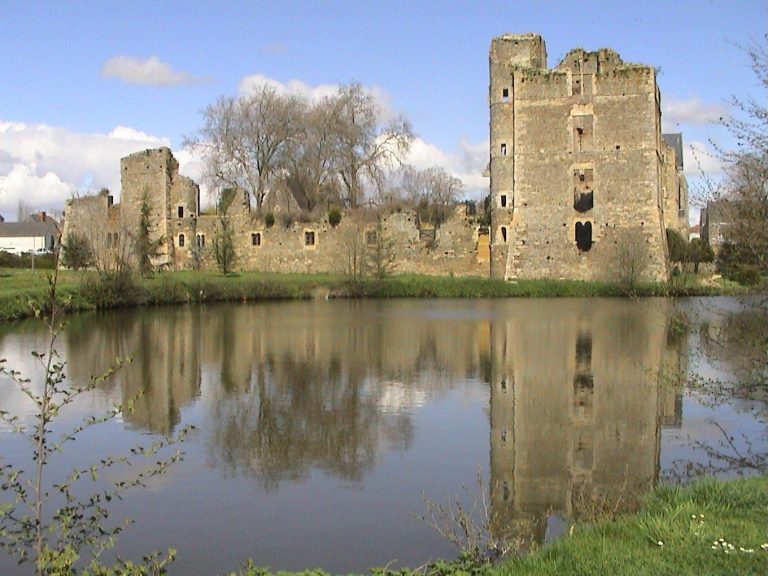 Château de Gonnord: A Historic Fortified Castle in France