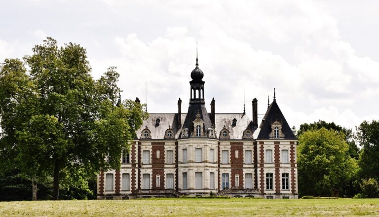 Château du Muguet: A Neo-Louis XIII Château and Wartime Conference Site in France