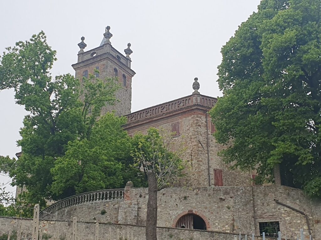 Montalbo Castle: A Medieval Fortress in Italy 1 Montalbo Castle