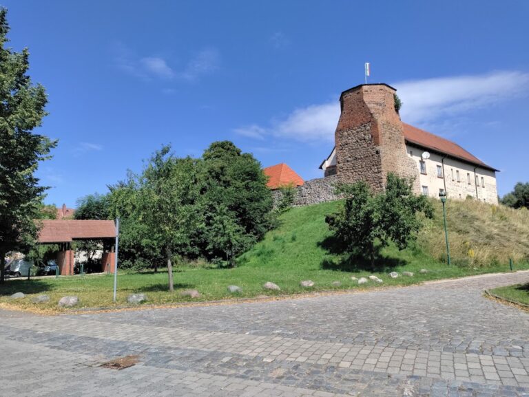 Wesenberg Castle: A Medieval Motte-and-Bailey Fortress in Germany