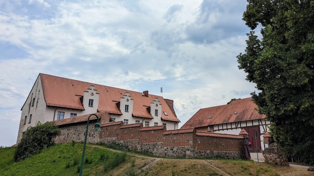 Wesenberg Castle: A Medieval Motte-and-Bailey Fortress in Germany 3 Wesenberg Castle