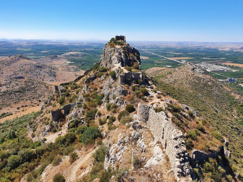 Kozan Castle: A Medieval Armenian Fortress in Türkiye 5 Kozan Castle