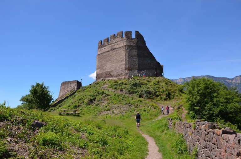 Leuchtenburg: A Medieval Hilltop Castle Ruin in Italy
