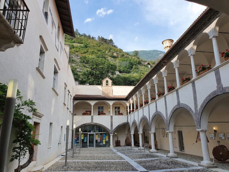 Schlandersburg: A Renaissance Aristocratic Residence in Italy