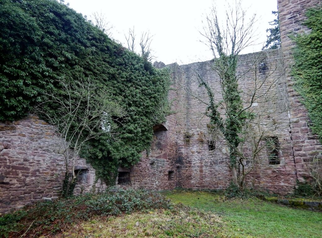 Burg Liebeneck (Pforzheim): A Medieval Castle Guarding the Würm River 3 Burg Liebeneck (Pforzheim)