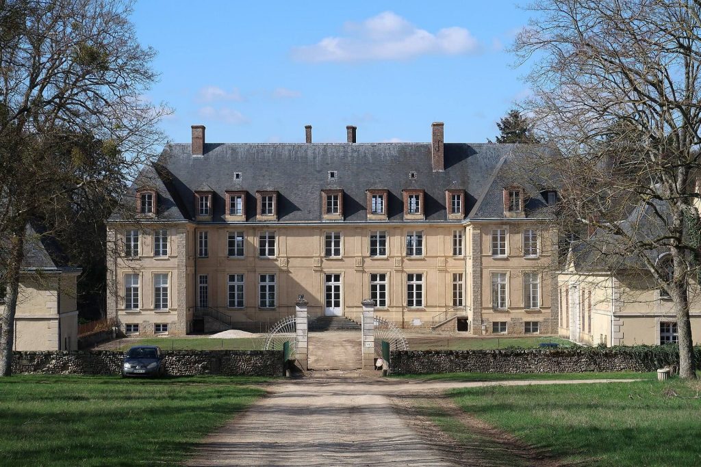 Château de Passy: A Fortified Château in France 1 Château de Passy