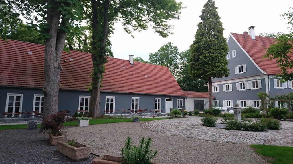 Schloss Illereichen: A Castle Remnant and Former Lordship Seat in Germany 2 Schloss Illereichen