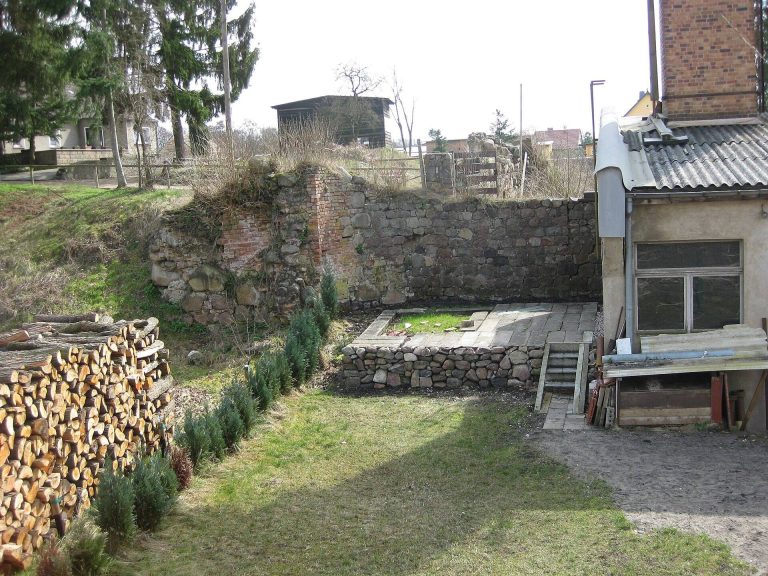 Burg Grimnitz: A Romanesque Askanian Border Castle in Germany