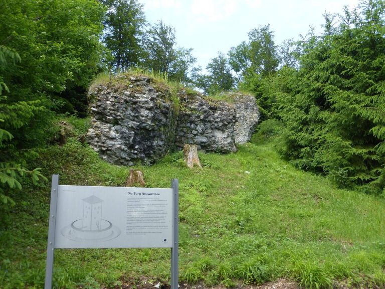Burgrest Neuwaldsee: A Medieval Tower-Castle Ruin in Germany