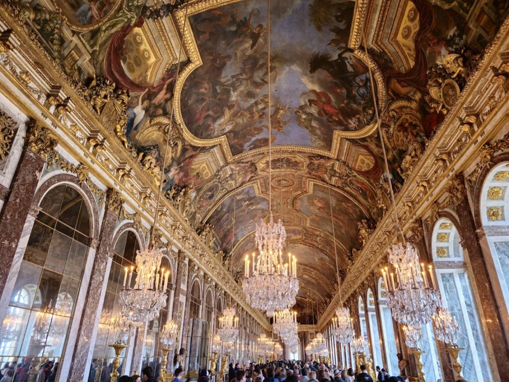 Palace of Versailles: Royal Residence and Museum of French History 1 Palace of Versailles