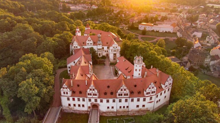 Castle Hinterglauchau: A Schönburg Renaissance Residence in Germany