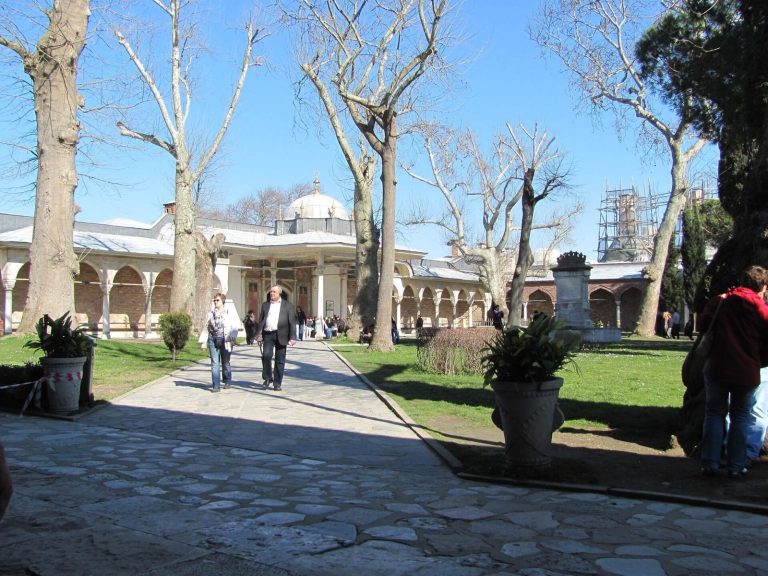 Topkapı Palace: The Ottoman Imperial Residence in Istanbul