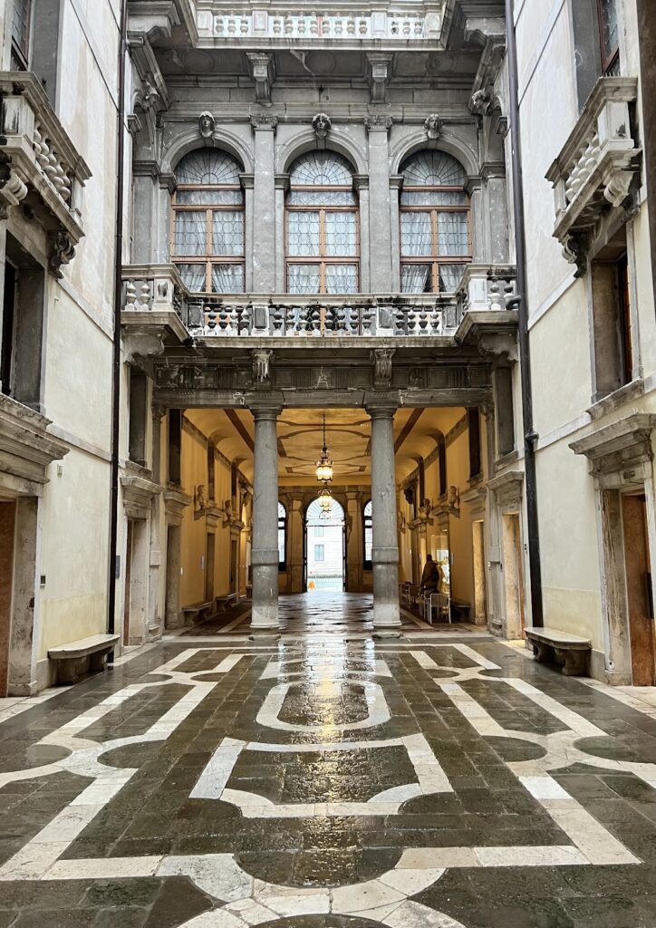 Ca' Rezzonico: A Venetian Palace and Museum of Eighteenth-Century Venice 4 Ca' Rezzonico