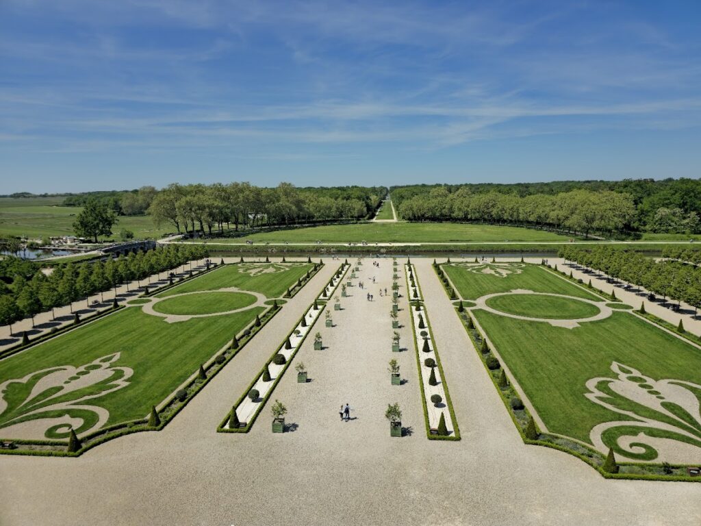 Château de Chambord: A French Renaissance Royal Hunting Palace 3 Château de Chambord
