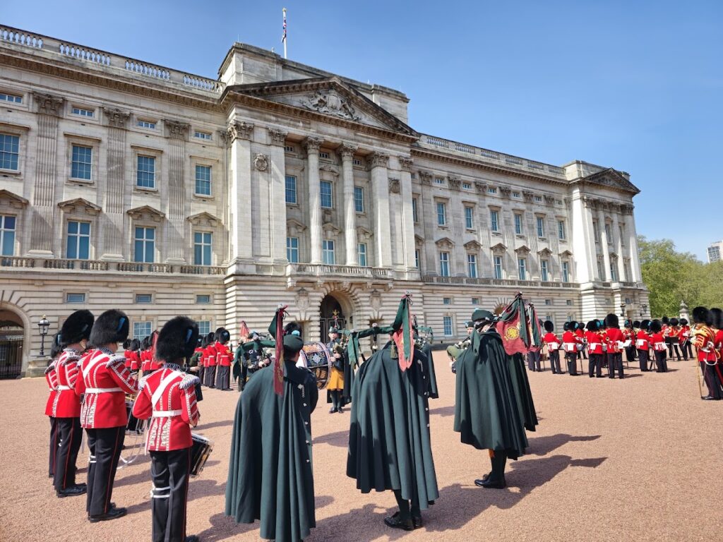 Buckingham Palace: The British Monarch’s London Residence and Administrative Headquarters 2 Buckingham Palace