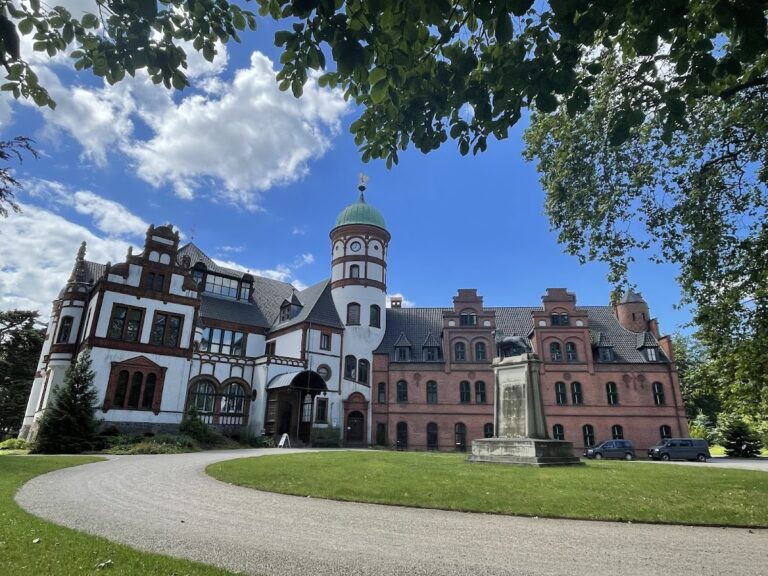 Schloss Wiligrad: A Neo-Renaissance Ducal Residence in Germany