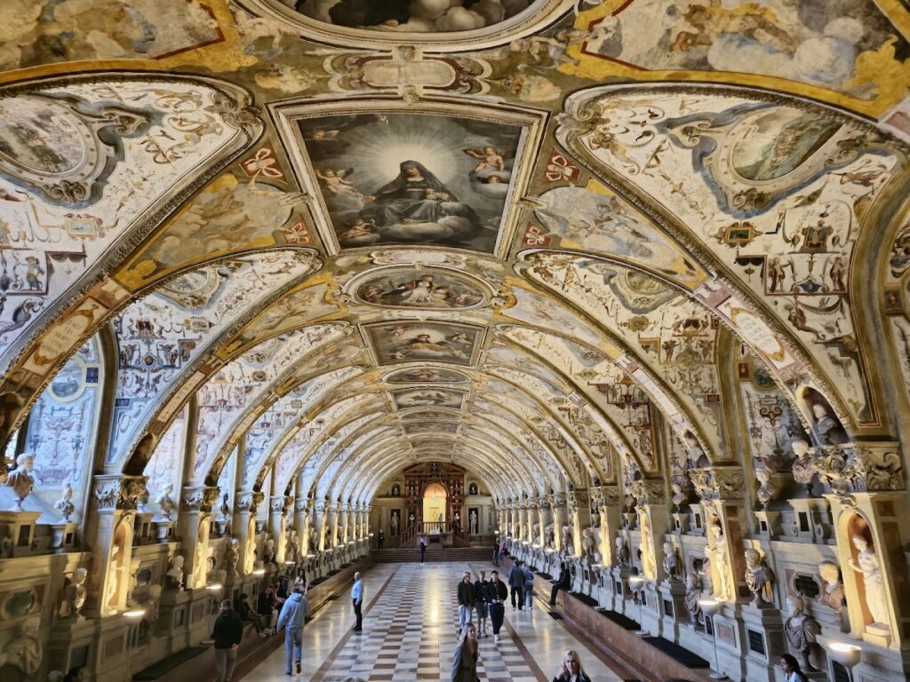 Munich Residence: The Wittelsbach Palace in Bavaria 1 Munich Residence