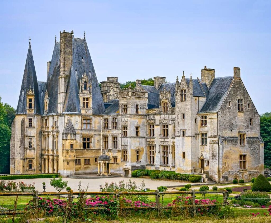 Fontaine-Henry Castle: A Historic Family Residence in France 2 Château de Fontaine-Henry
