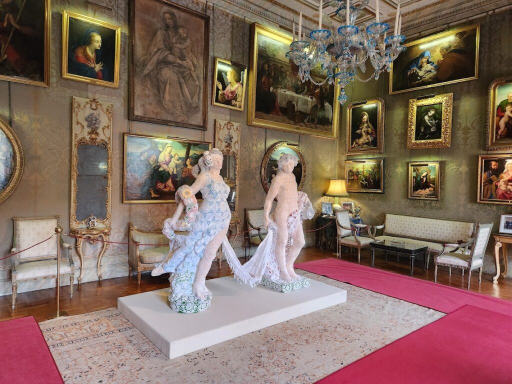 Liria Palace: The Madrid Residence and Collections of the House of Alba 4 Liria Palace